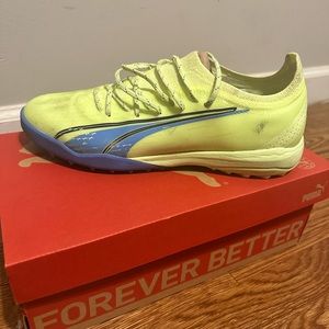 Used indoor soccer cleats